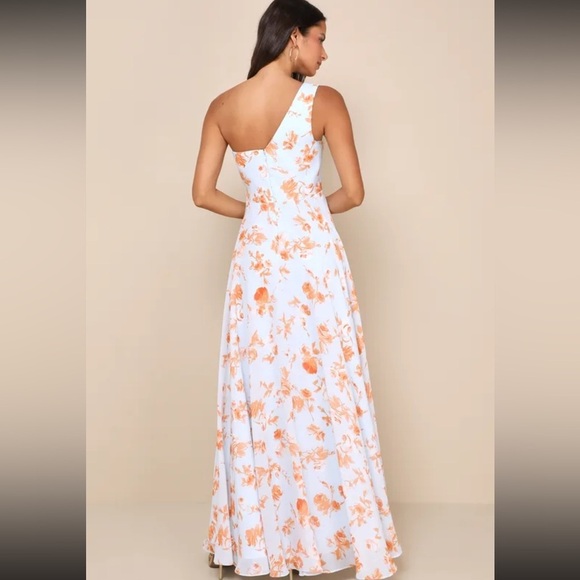 NWT Women’s LULU’S Fashionably Refined floral one shoulder maxi dress- Size Med - Picture 3 of 10